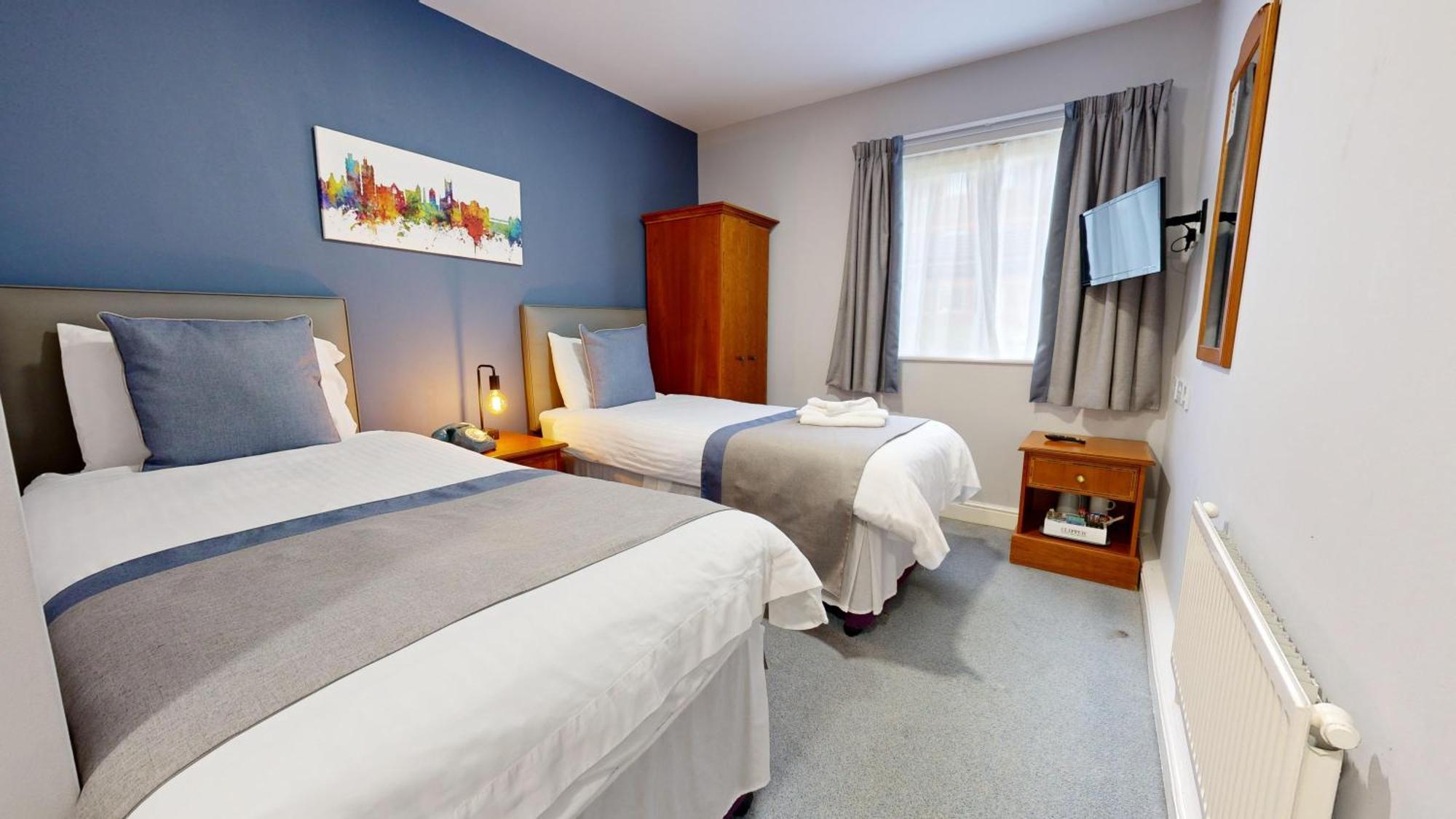 Yarnfield Park Training And Conference Centre Hotel Stone  Bagian luar foto