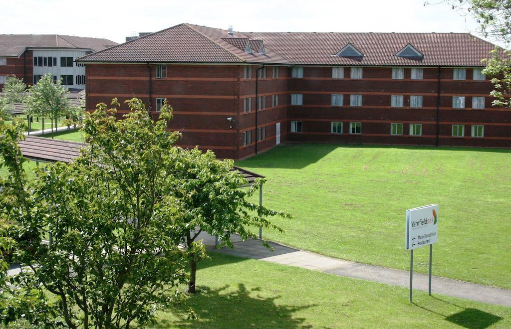 Yarnfield Park Training And Conference Centre Hotel Stone  Bagian luar foto