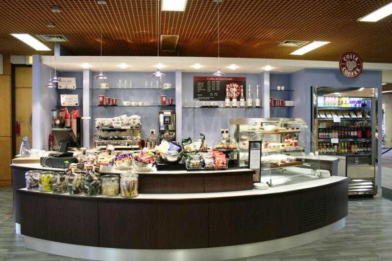 Yarnfield Park Training And Conference Centre Hotel Stone  Bagian luar foto