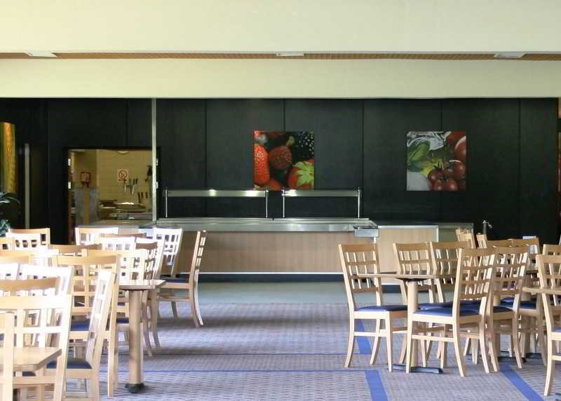 Yarnfield Park Training And Conference Centre Hotel Stone  Bagian luar foto