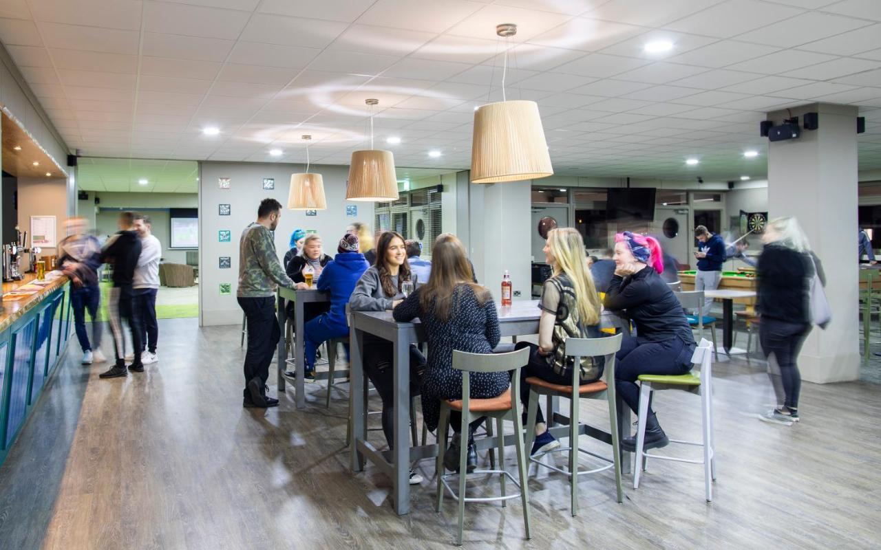 Yarnfield Park Training And Conference Centre Hotel Stone  Bagian luar foto